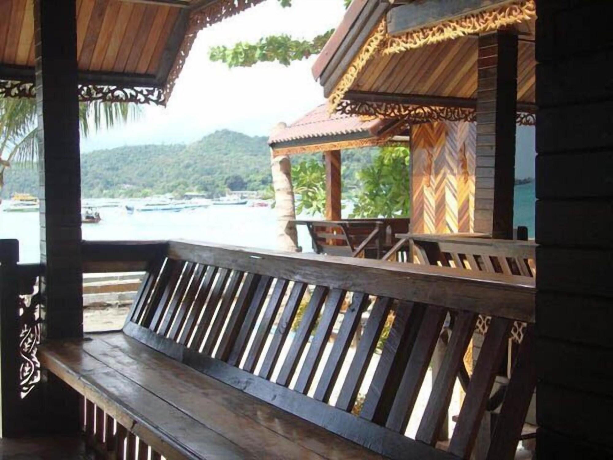 Phi Phi Sand Sea View Resort Bagian luar foto